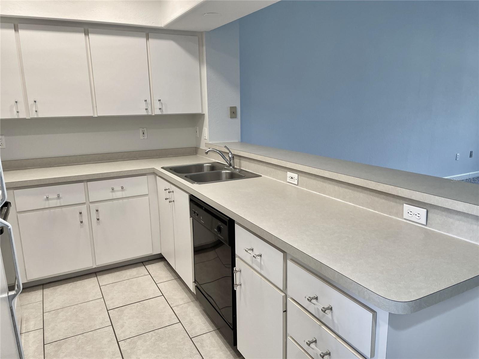1335 SAXONY CIR #322, PUNTA GORDA, FL, 33983