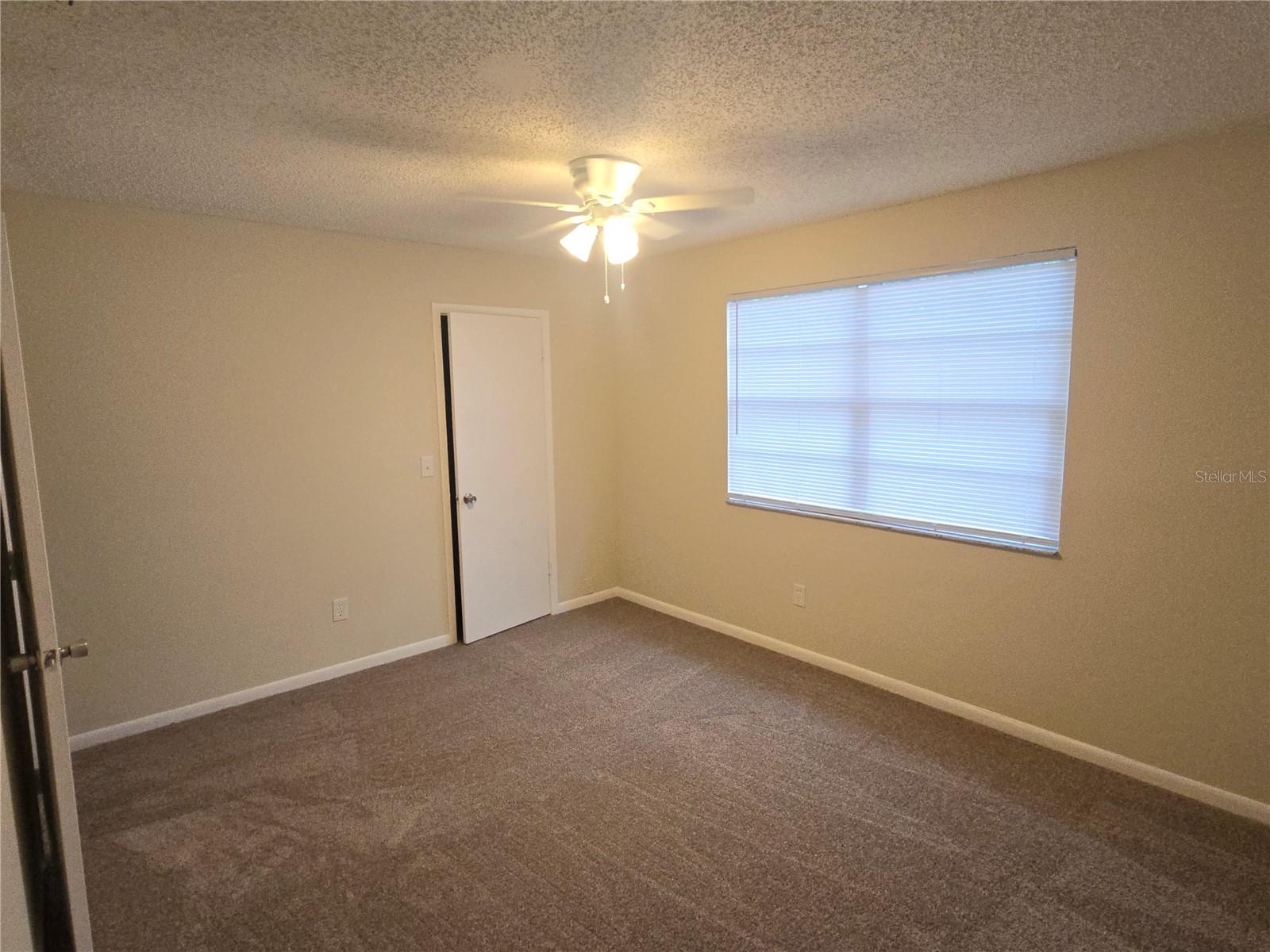 140 DOUGLAS RD W #F, OLDSMAR, FL, 34677