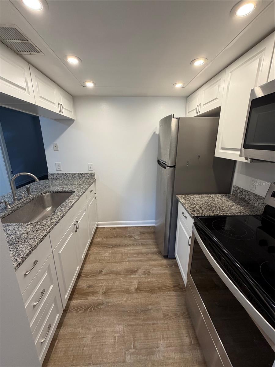 4508 S OAK DR #T72, TAMPA, FL, 33611