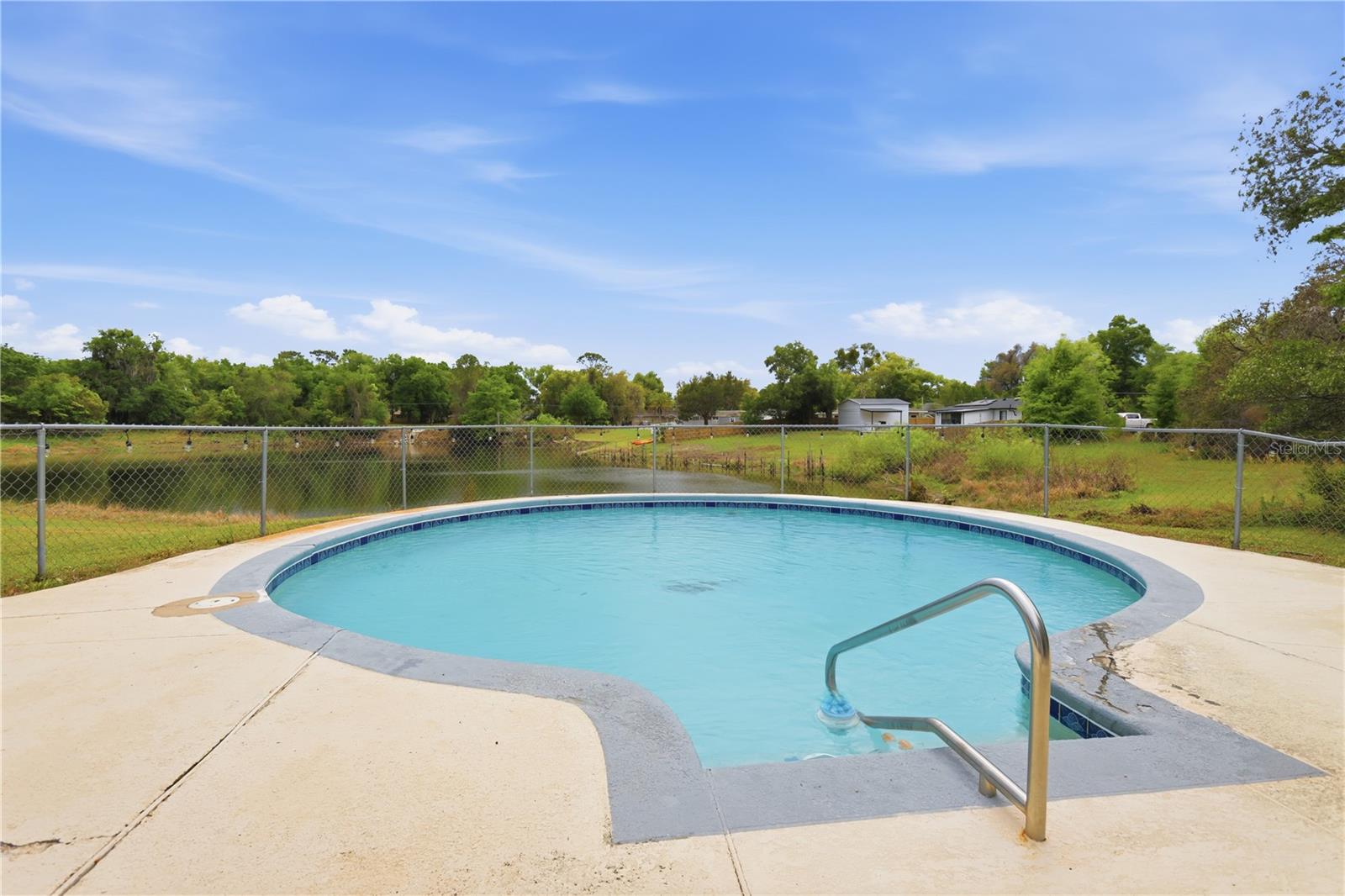 69 CRYSTAL DR, DEBARY, FL, 32713