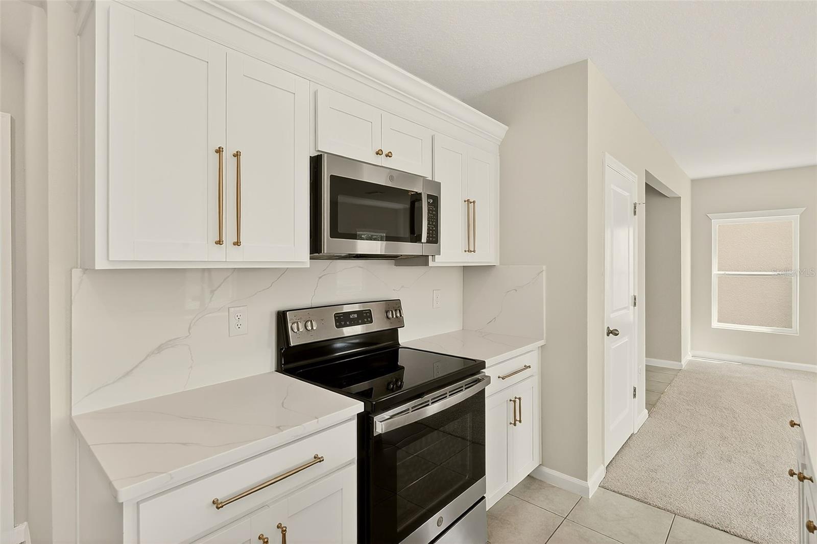 KITCHEN COOKING AREA