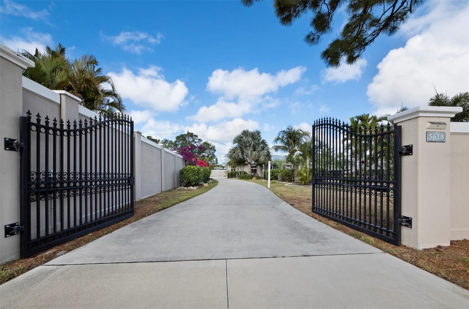 5618 BRITANNIA DR, SARASOTA, FL, 34231