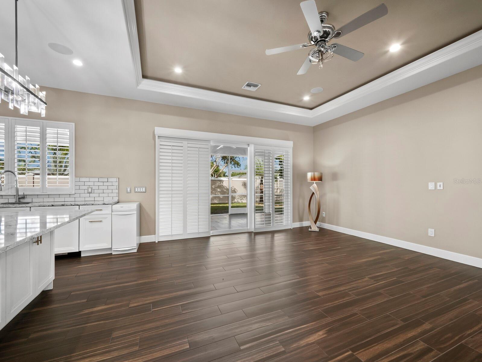 5618 BRITANNIA DR, SARASOTA, FL, 34231