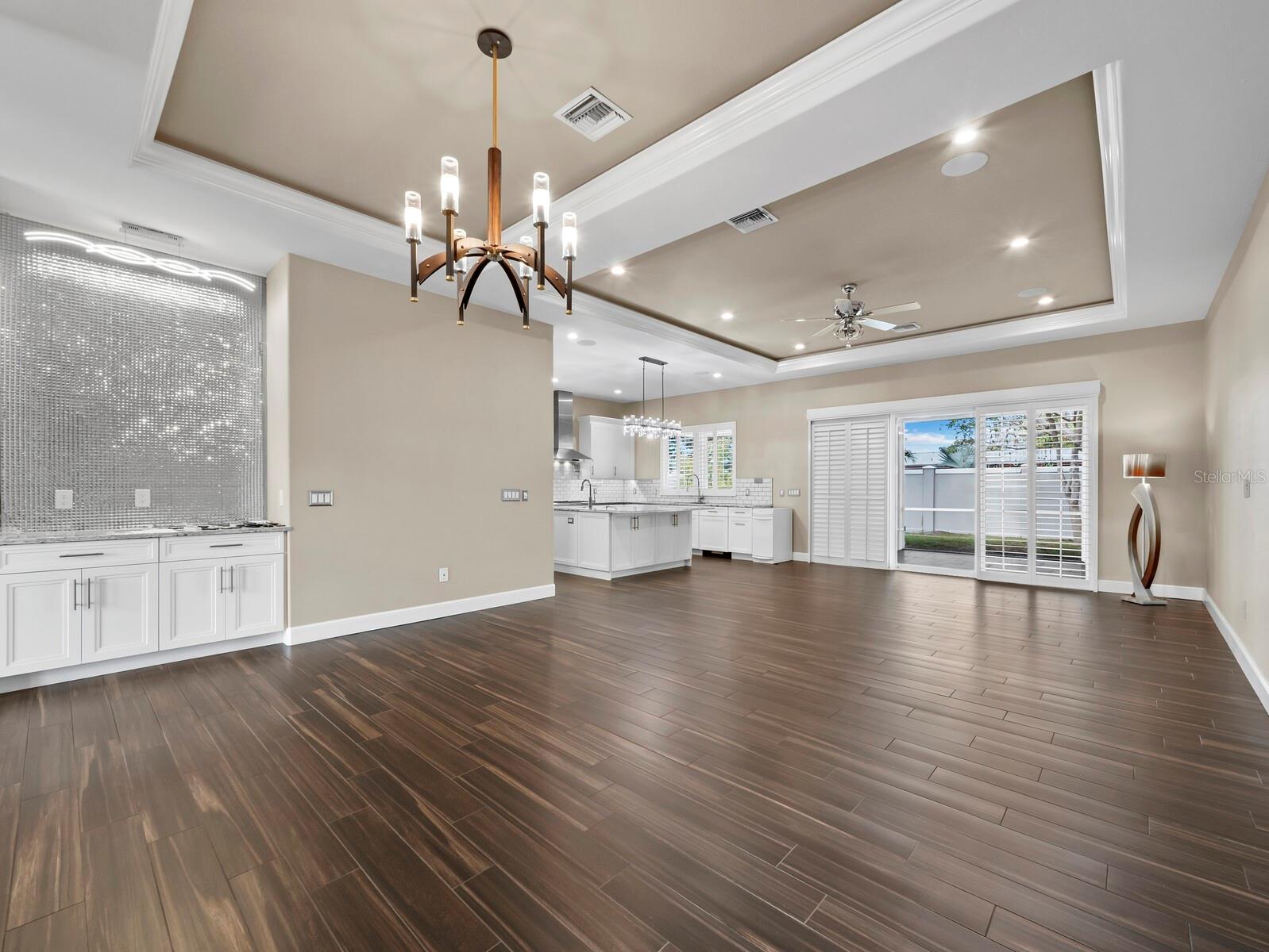 5618 BRITANNIA DR, SARASOTA, FL, 34231
