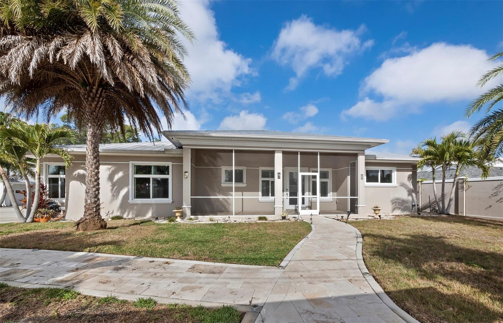 5618 BRITANNIA DR, SARASOTA, FL, 34231