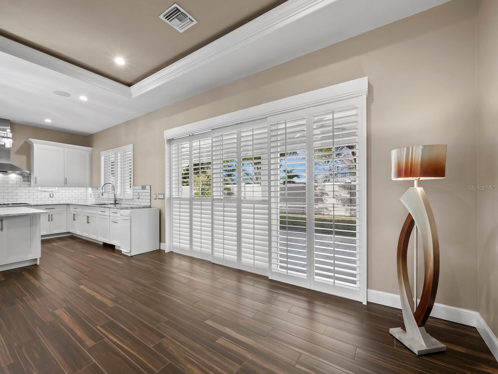 5618 BRITANNIA DR, SARASOTA, FL, 34231