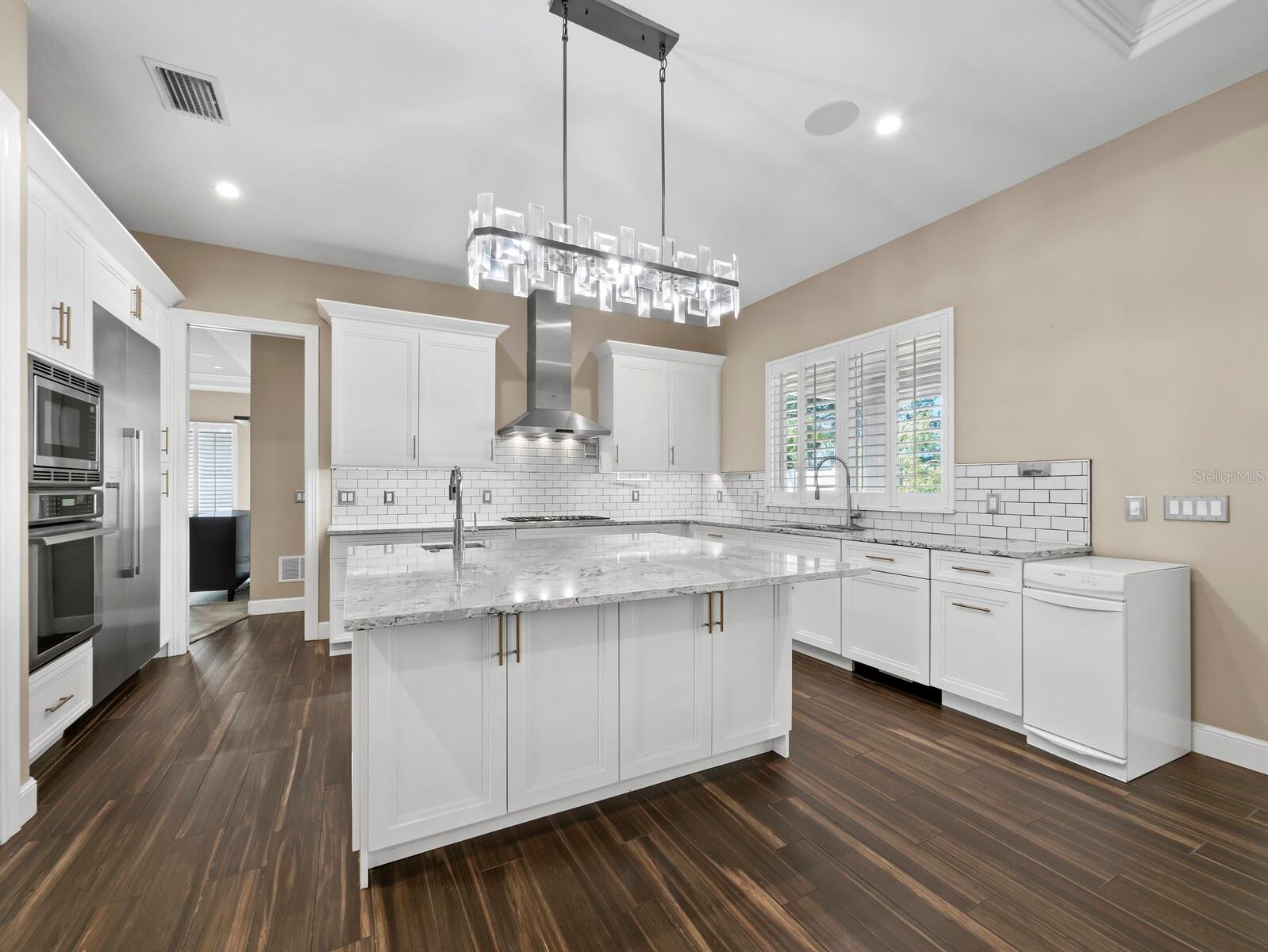 5618 BRITANNIA DR, SARASOTA, FL, 34231