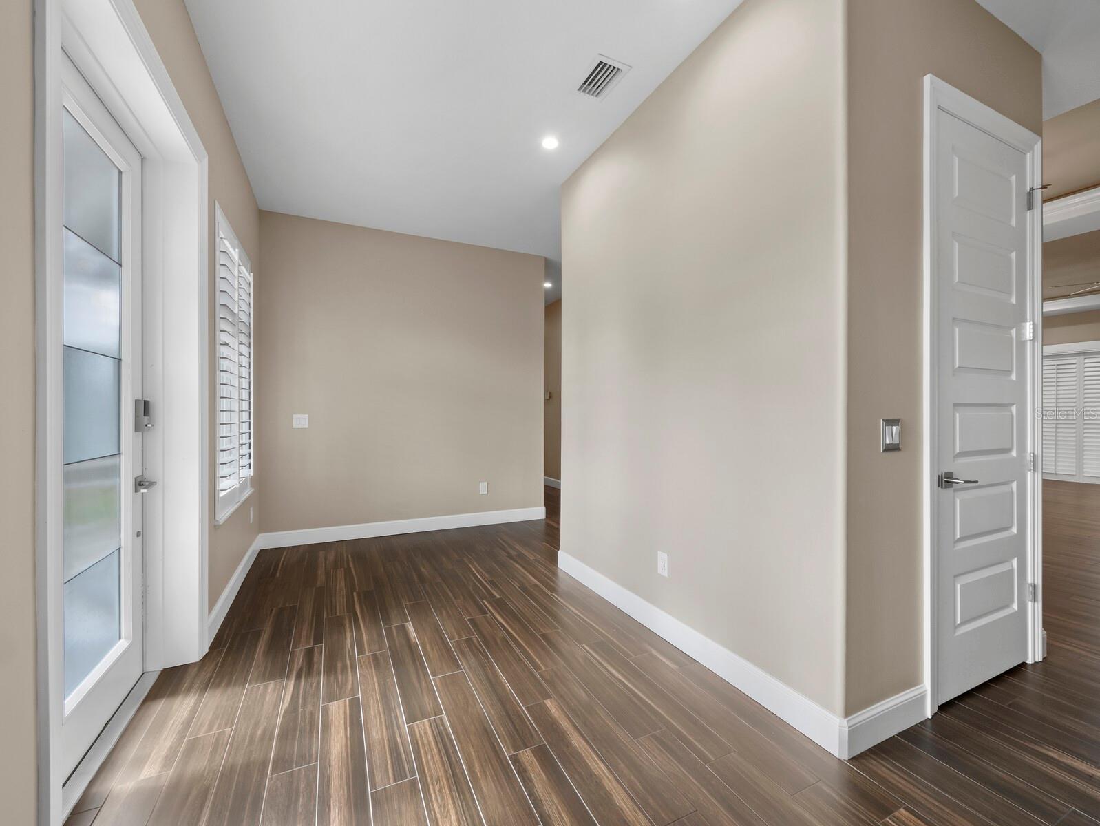 5618 BRITANNIA DR, SARASOTA, FL, 34231