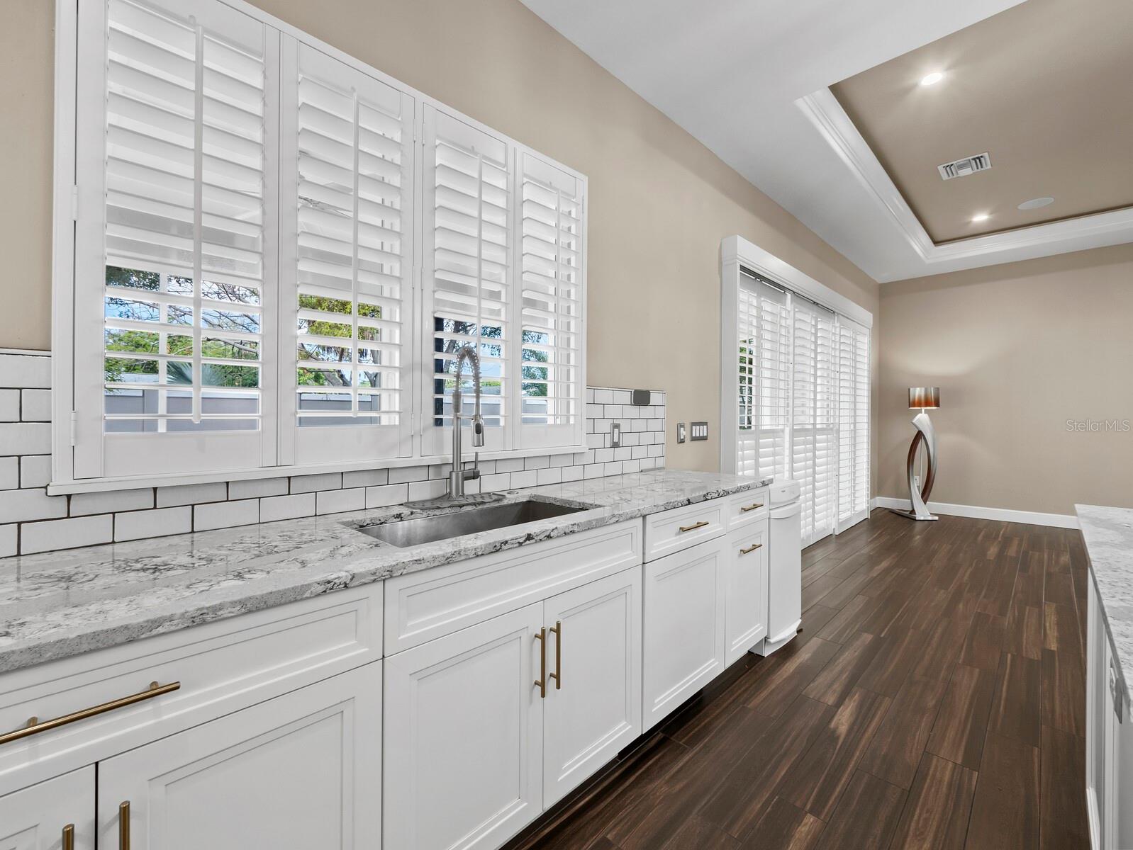 5618 BRITANNIA DR, SARASOTA, FL, 34231