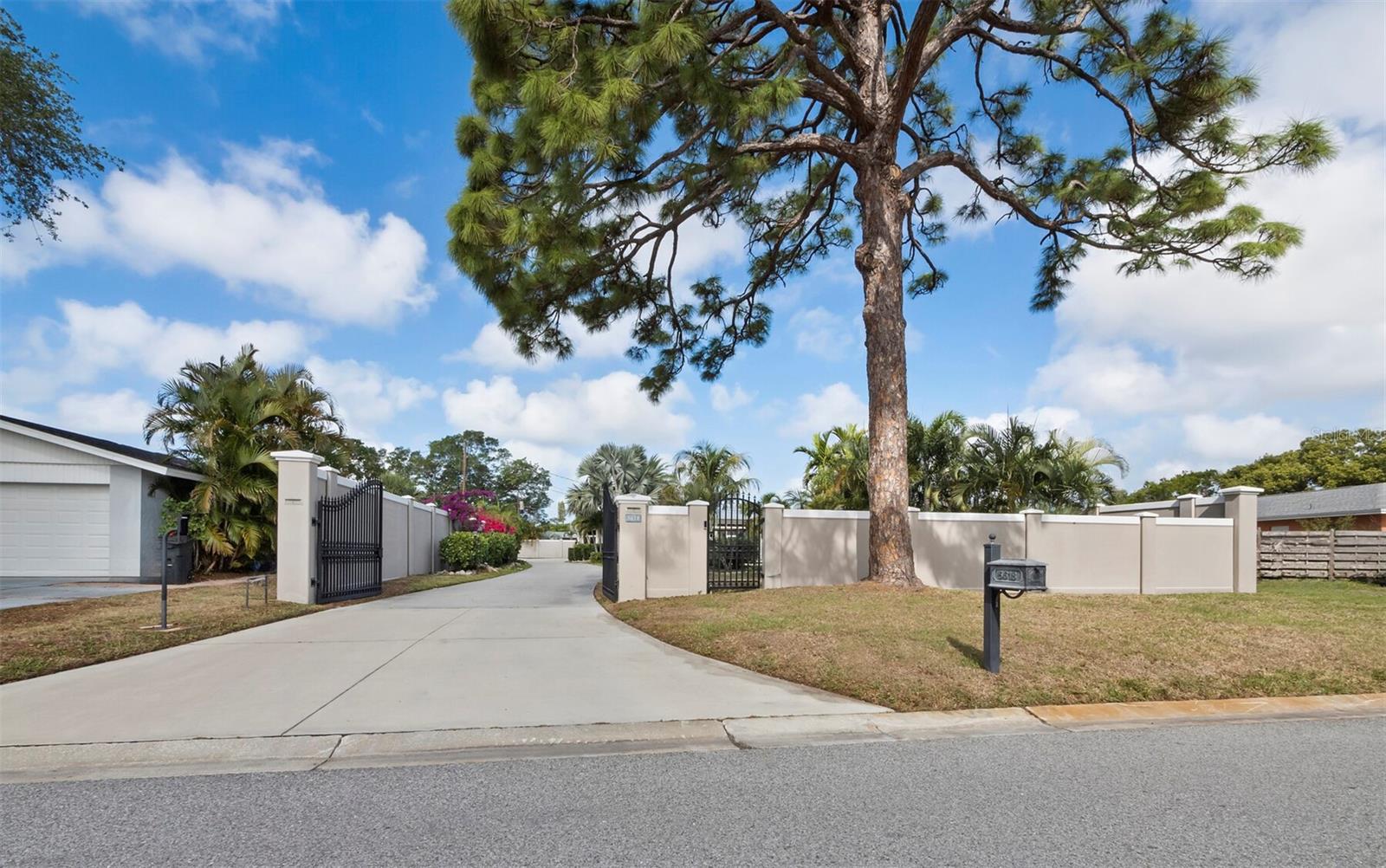 5618 BRITANNIA DR, SARASOTA, FL, 34231