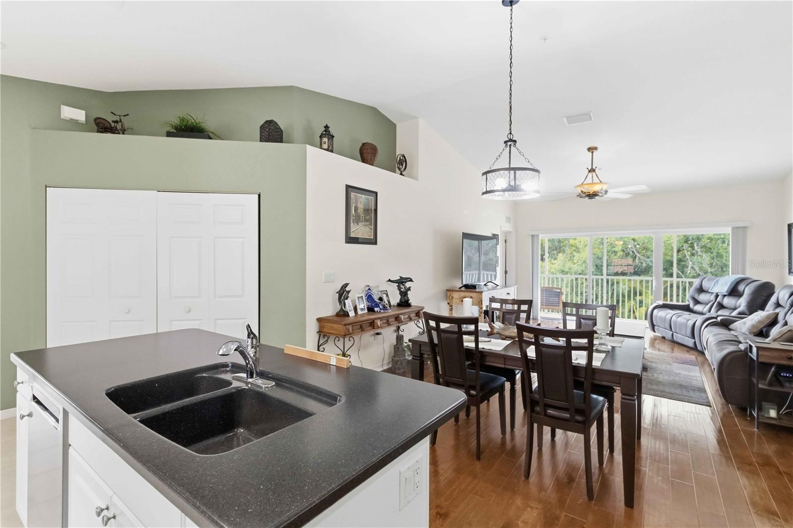 7532 MARSH ORCHID CIR #201, BRADENTON, FL, 34203