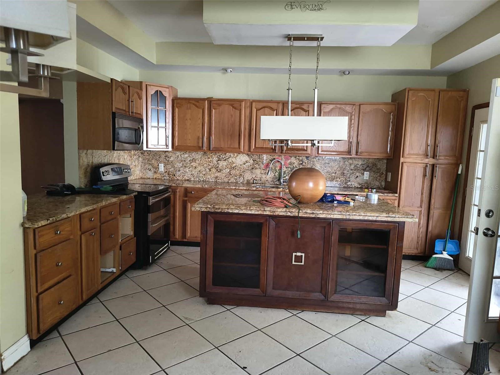 15 LAKE HOWARD DR NW, WINTER HAVEN, FL, 33880