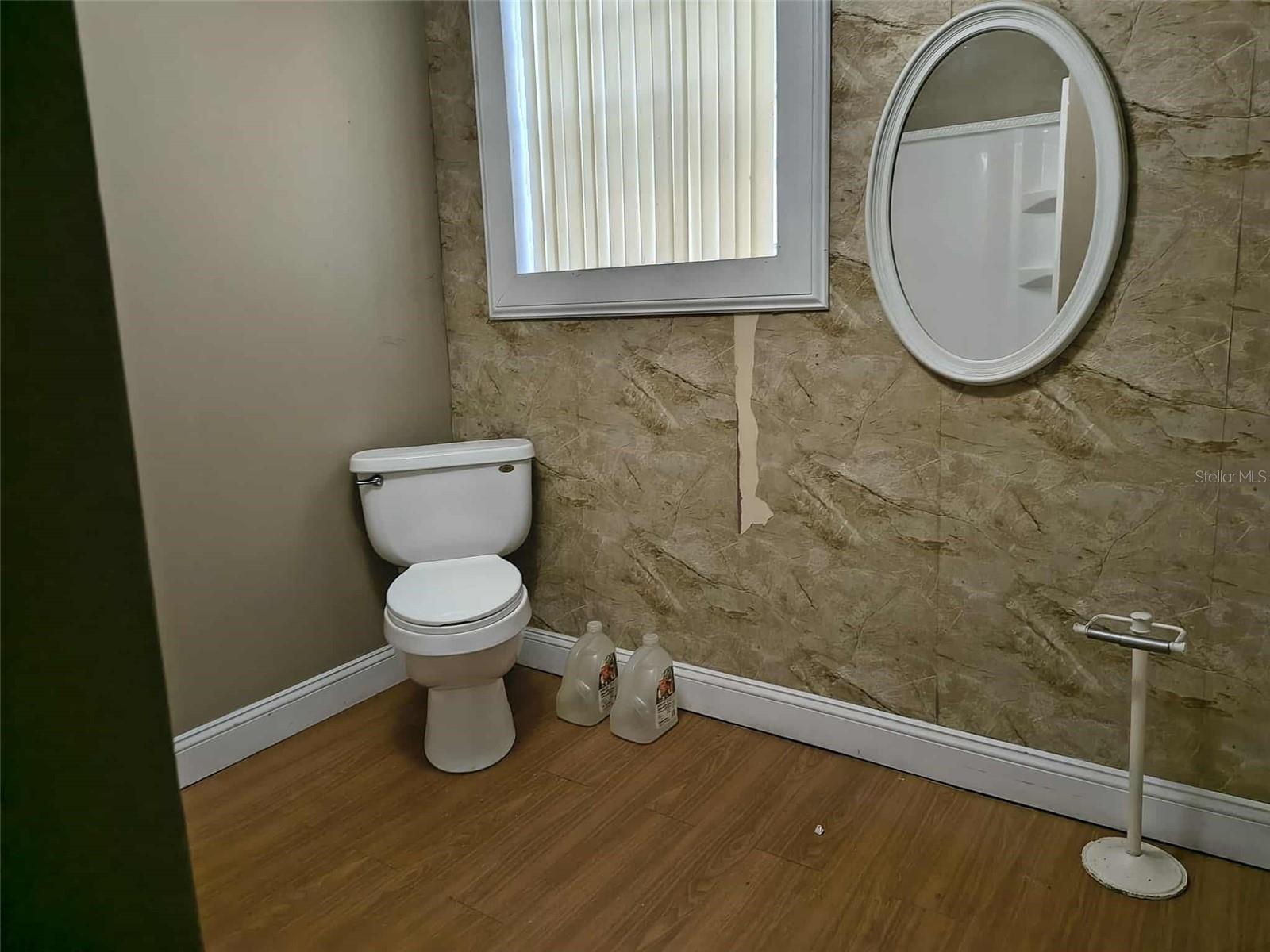 15 LAKE HOWARD DR NW, WINTER HAVEN, FL, 33880