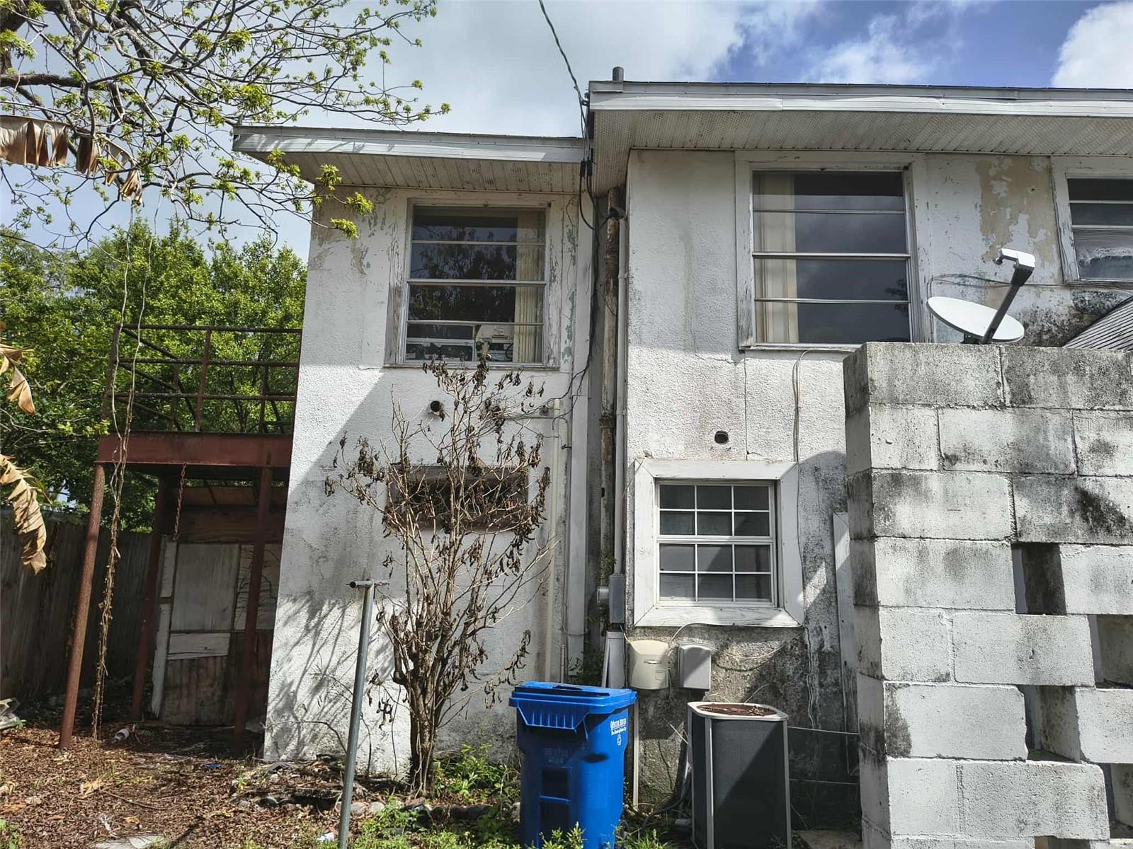 15 LAKE HOWARD DR NW, WINTER HAVEN, FL, 33880