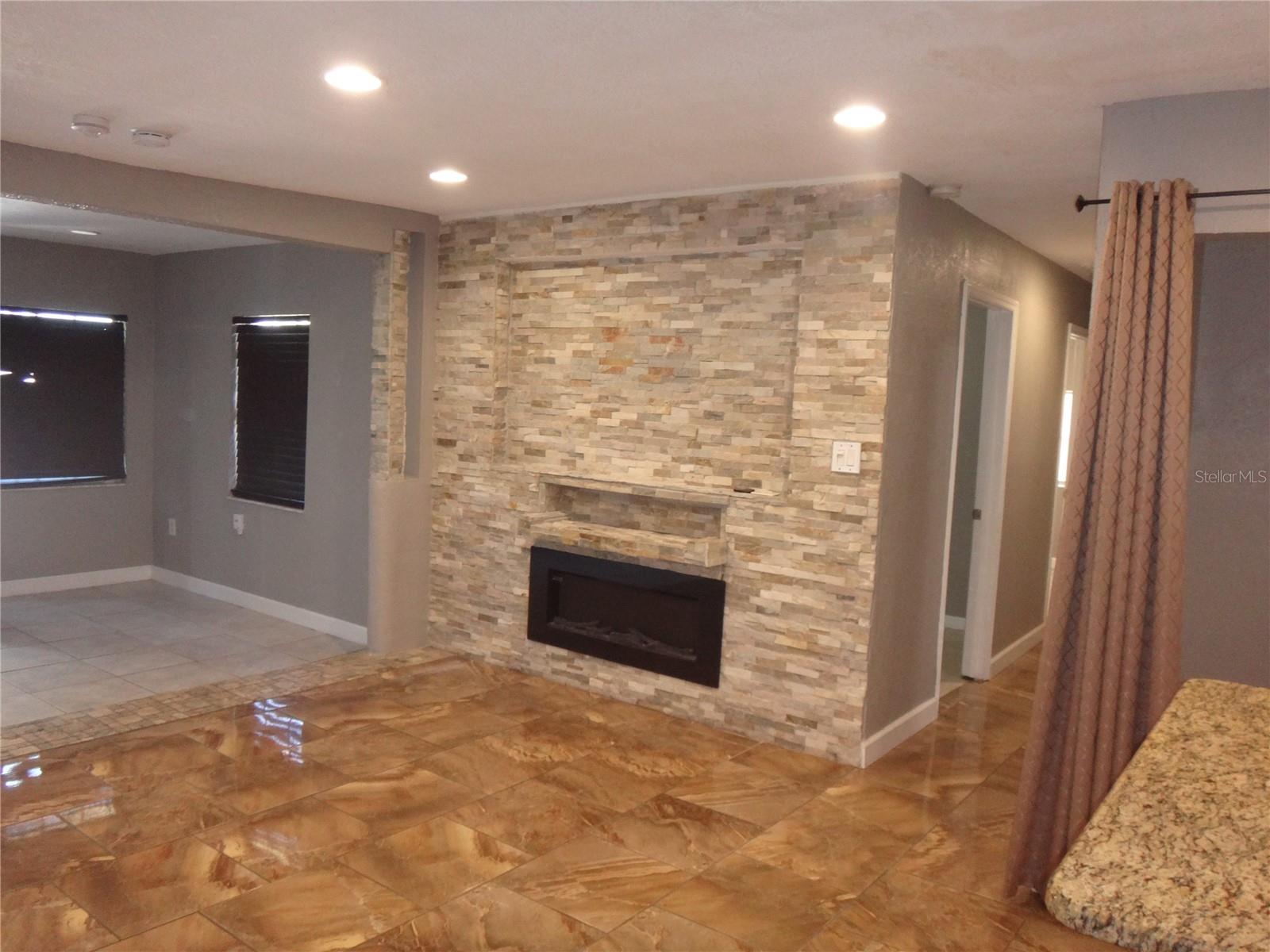 212 BASSEDENA CIR S, LAKELAND, FL, 33805