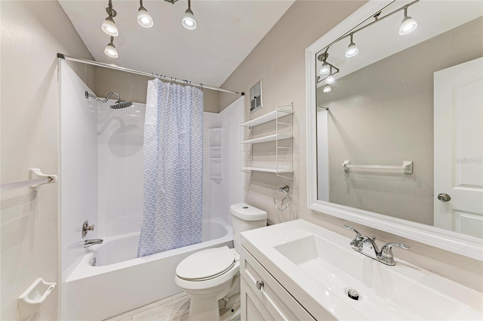 4110 39TH AVE W, BRADENTON, FL, 34205