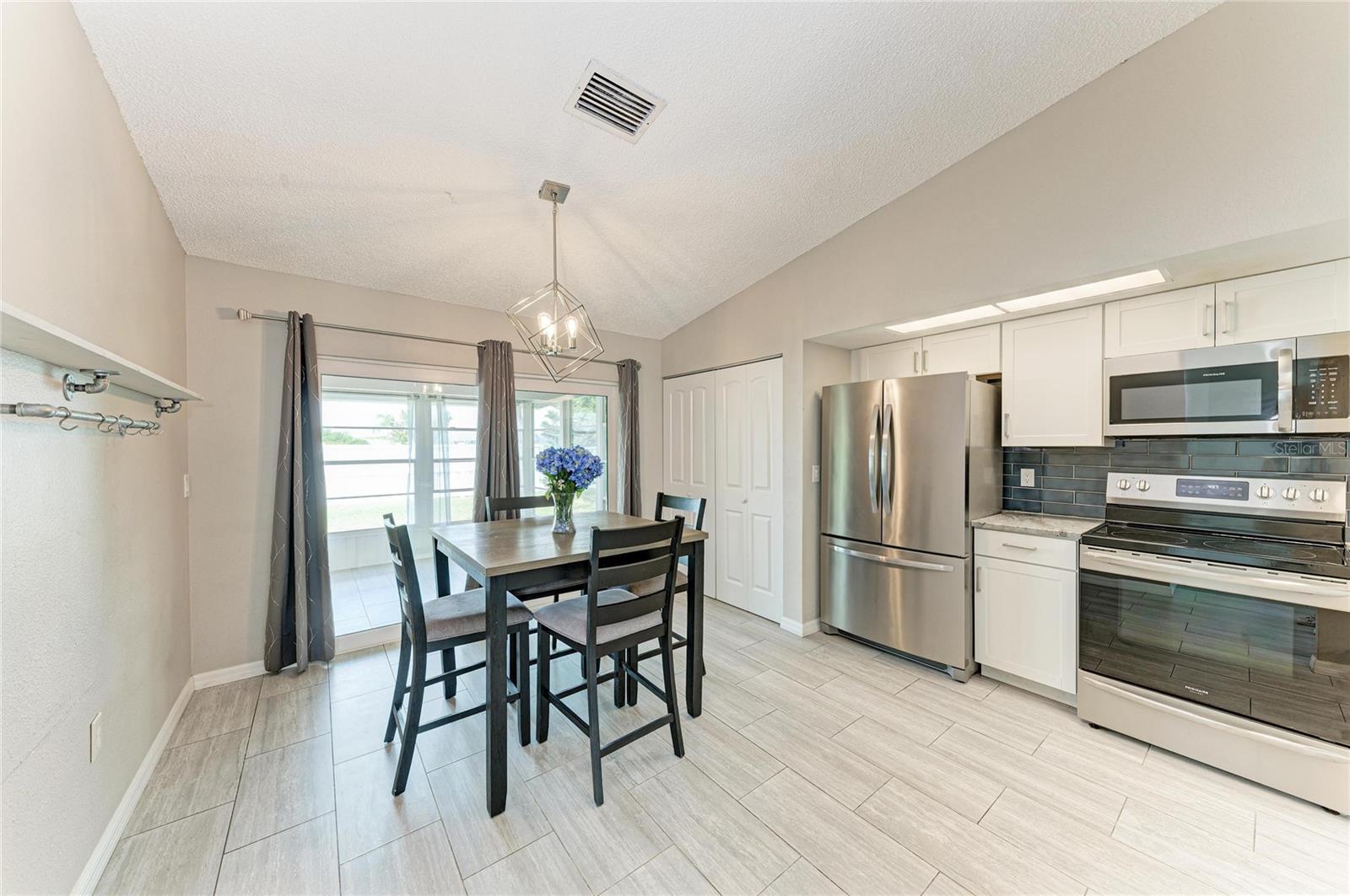 4110 39TH AVE W, BRADENTON, FL, 34205