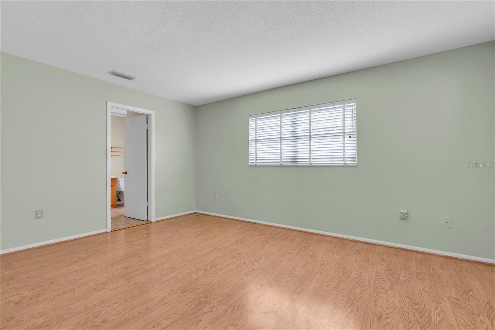 5511 10TH AVENUE DR W, BRADENTON, FL, 34209