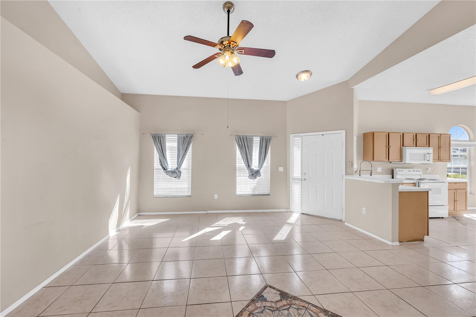 385 BRIAR BAY CIR, ORLANDO, FL, 32825