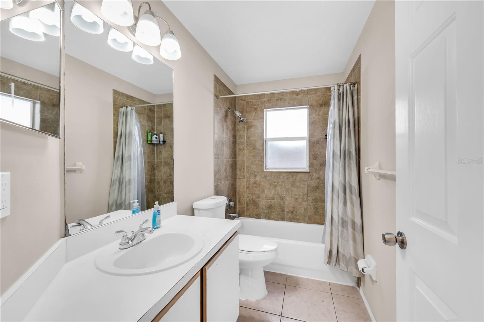 385 BRIAR BAY CIR, ORLANDO, FL, 32825