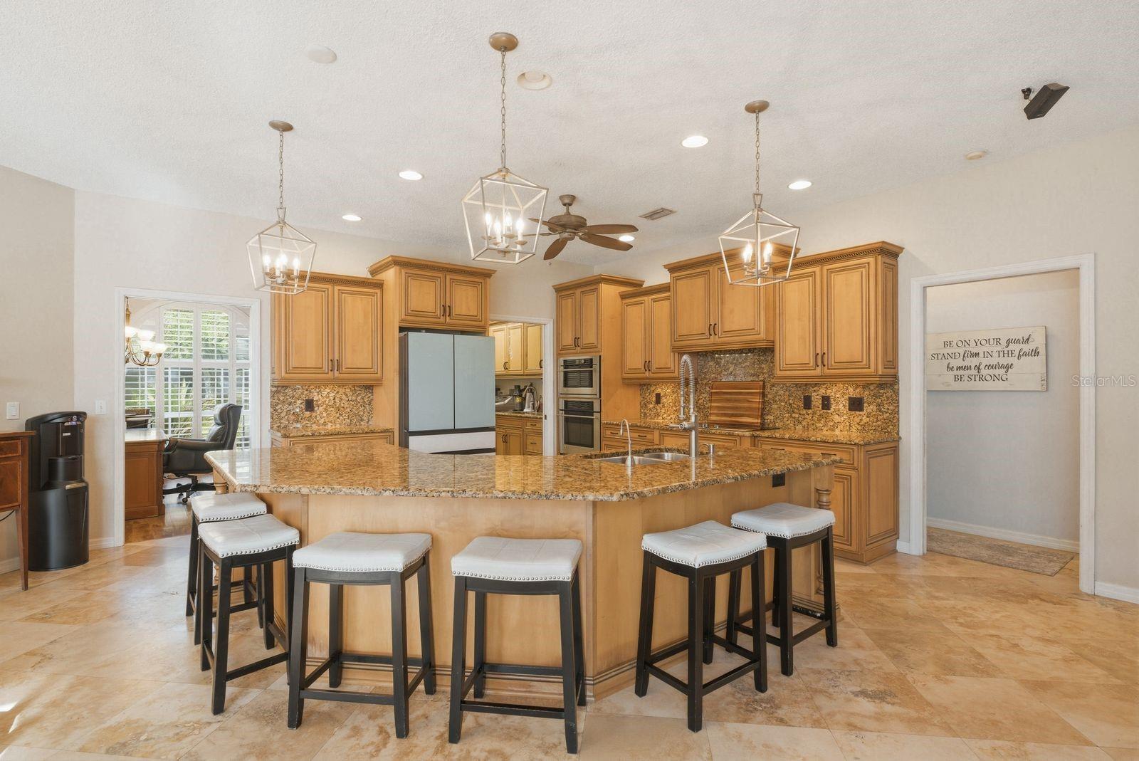 2016 SWAN LN, PALM HARBOR, FL, 34683