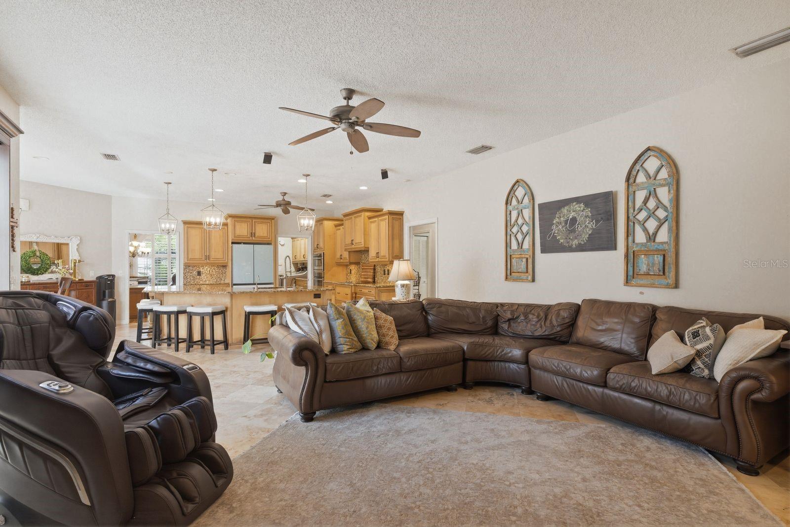 2016 SWAN LN, PALM HARBOR, FL, 34683