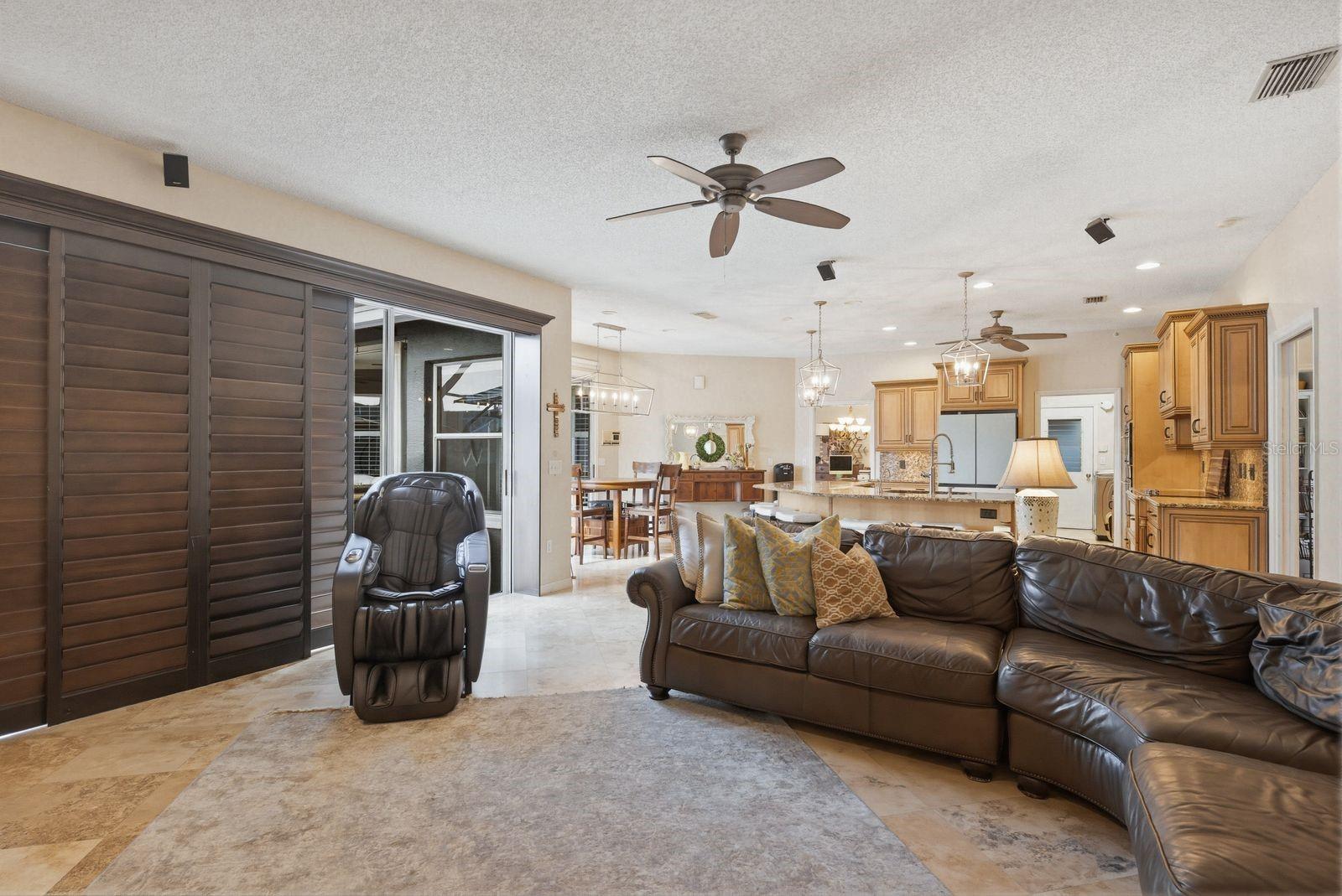 2016 SWAN LN, PALM HARBOR, FL, 34683