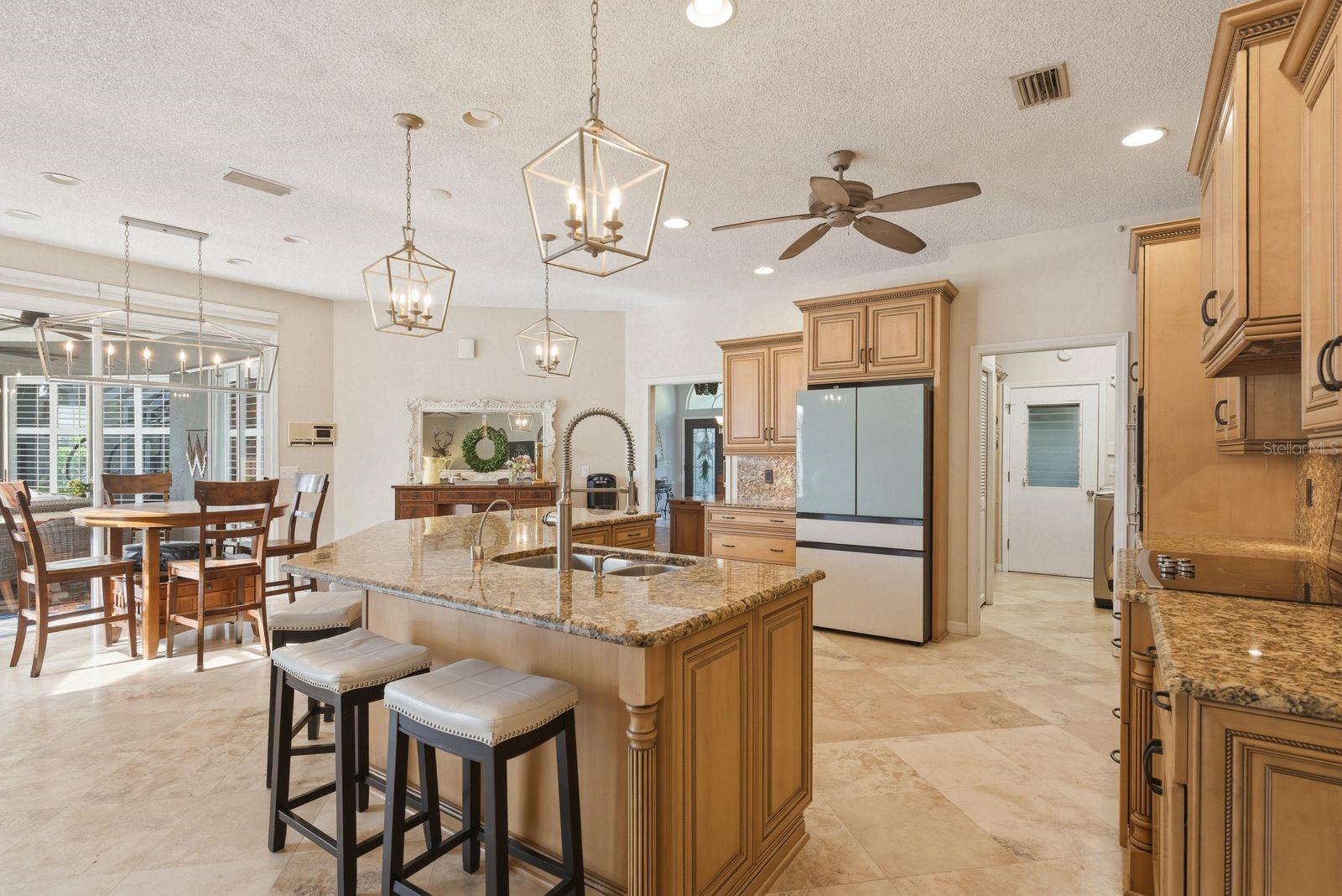 2016 SWAN LN, PALM HARBOR, FL, 34683