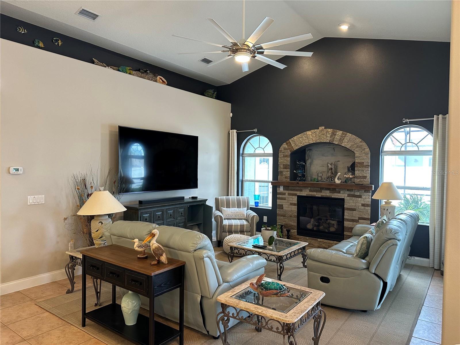 20 EVANSTON LN, PALM COAST, FL, 32164