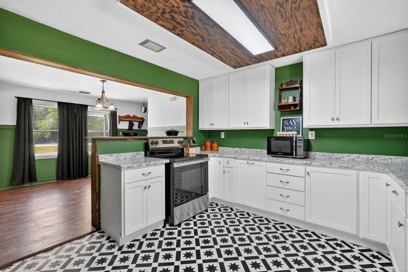 116 ROUND LAKE CIR, PALATKA, FL, 32177