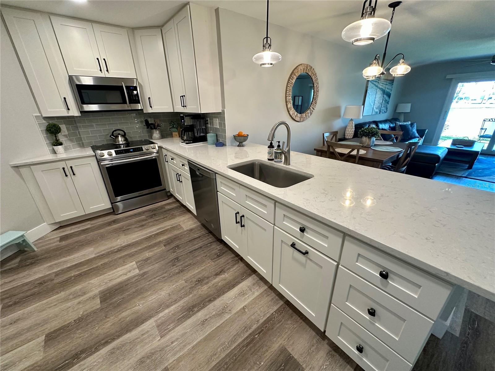 6100 BAHIA DEL MAR CIR #102, ST PETERSBURG, FL, 33715