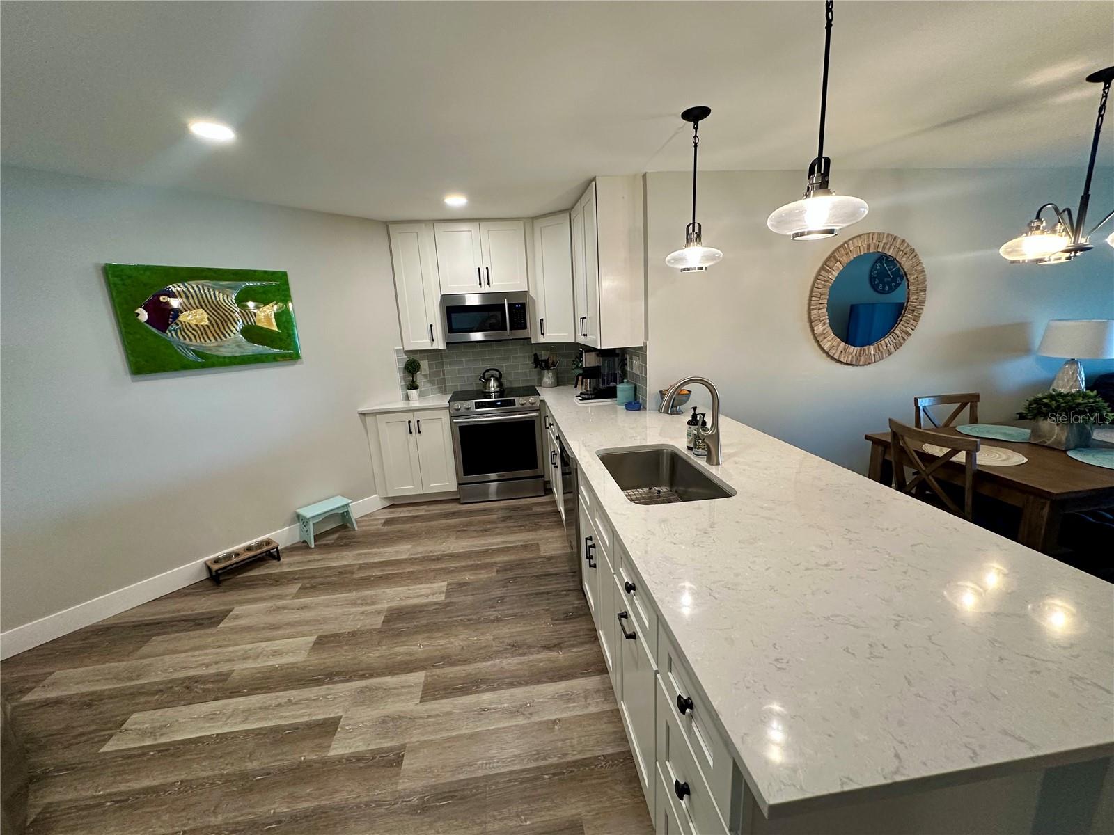 6100 BAHIA DEL MAR CIR #102, ST PETERSBURG, FL, 33715