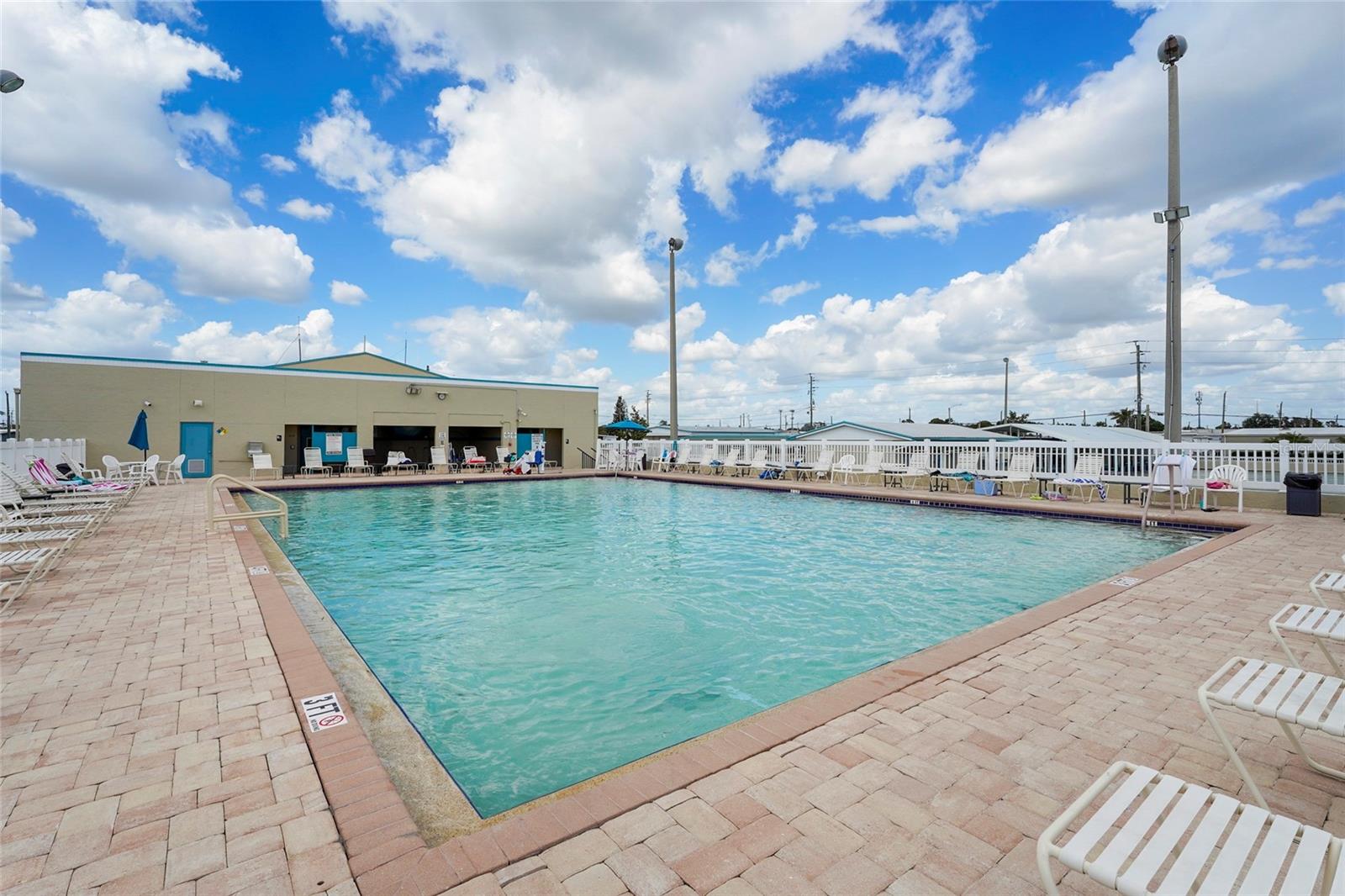 6624 MARINA DR, BRADENTON, FL, 34207