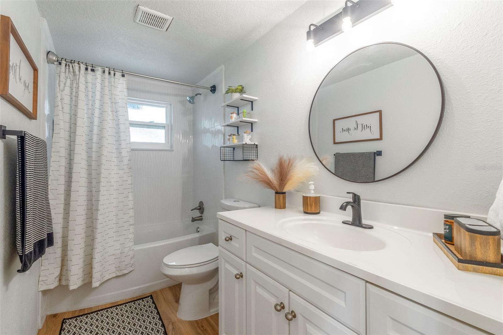 2586 AUBURN BLVD, PORT CHARLOTTE, FL, 33948