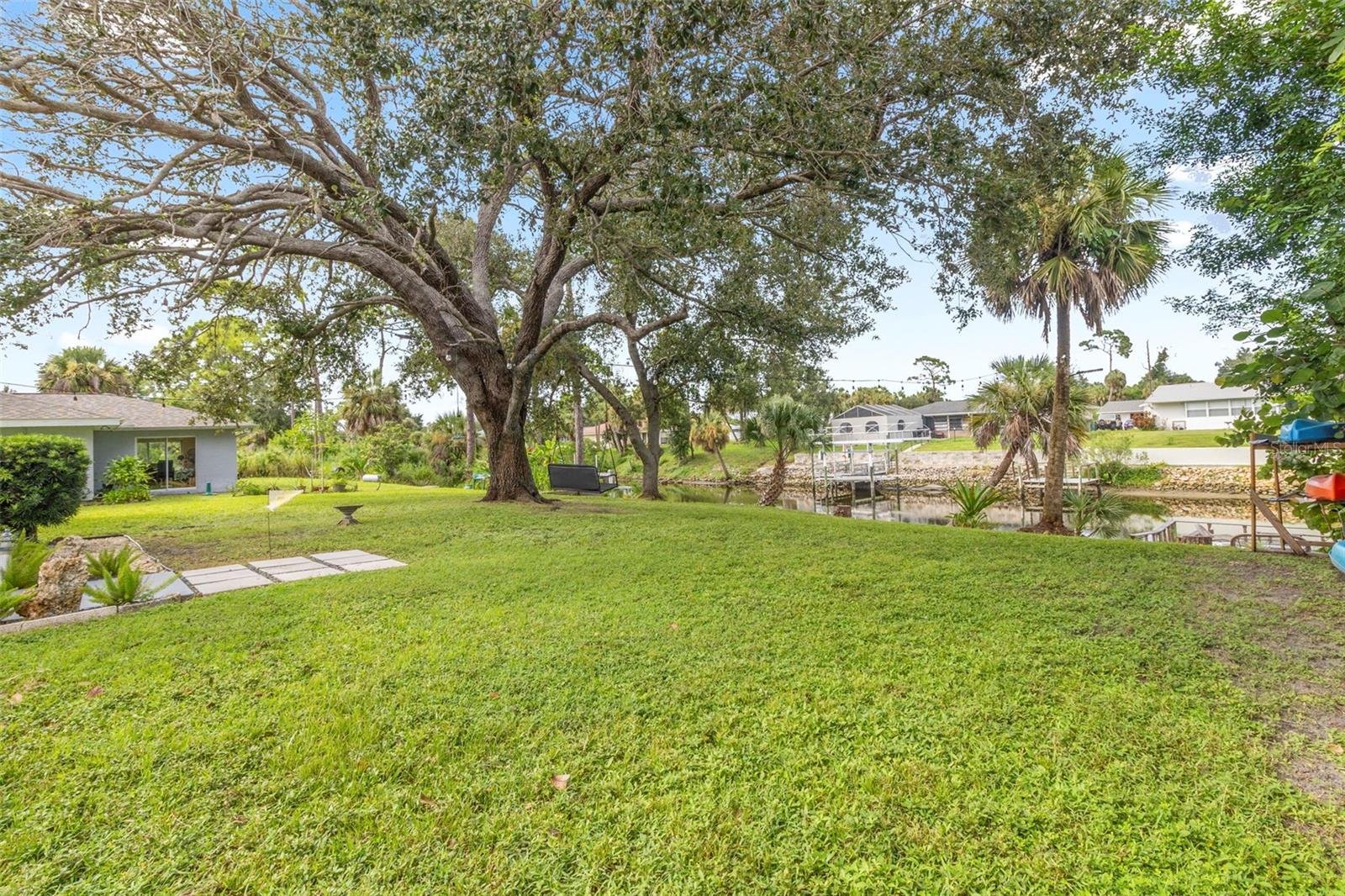 2586 AUBURN BLVD, PORT CHARLOTTE, FL, 33948