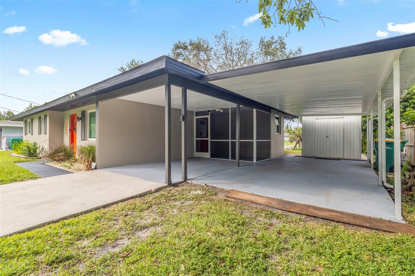 2586 AUBURN BLVD, PORT CHARLOTTE, FL, 33948