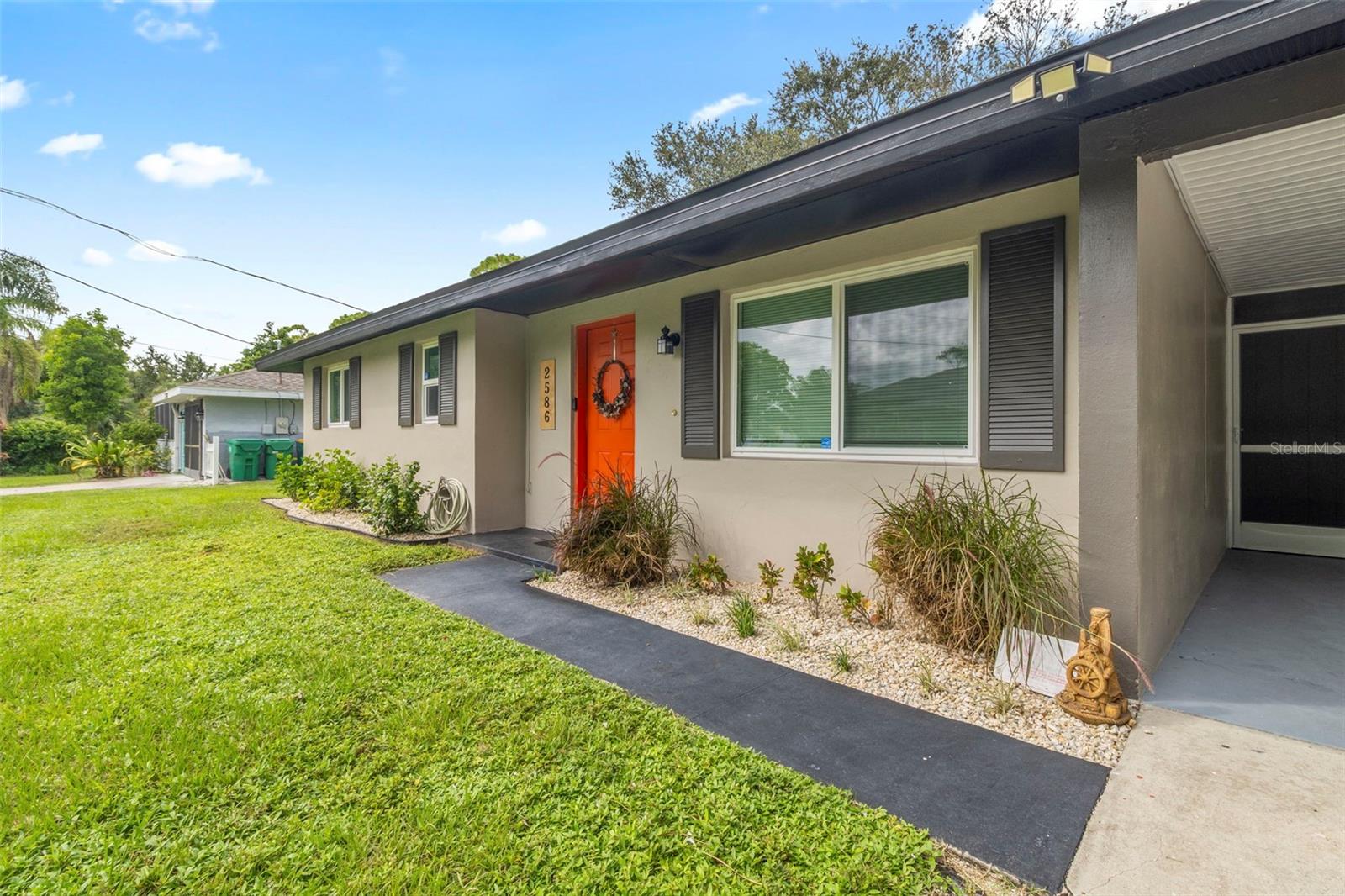 2586 AUBURN BLVD, PORT CHARLOTTE, FL, 33948