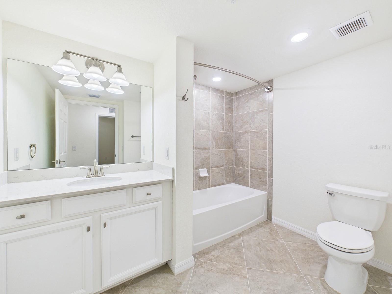 12550 GHIBERTI CIR #101, VENICE, FL, 34293