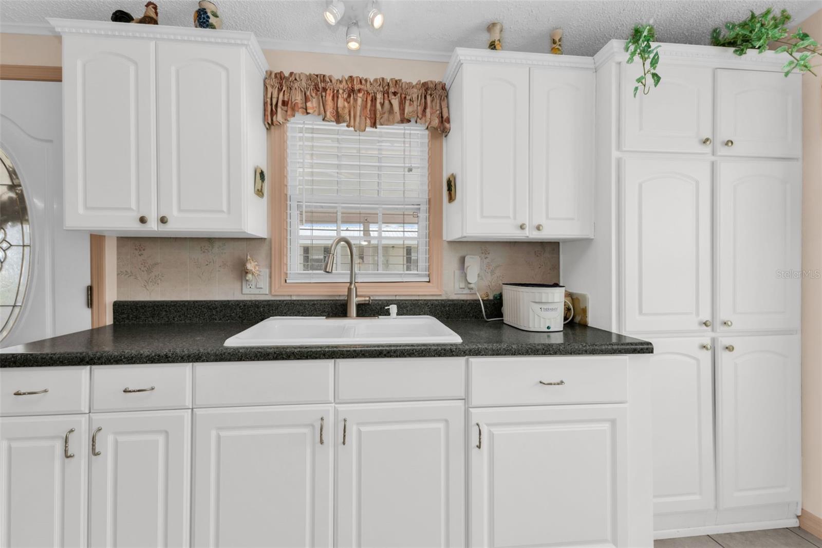 29180 CRAWFORD AVE, PUNTA GORDA, FL, 33982