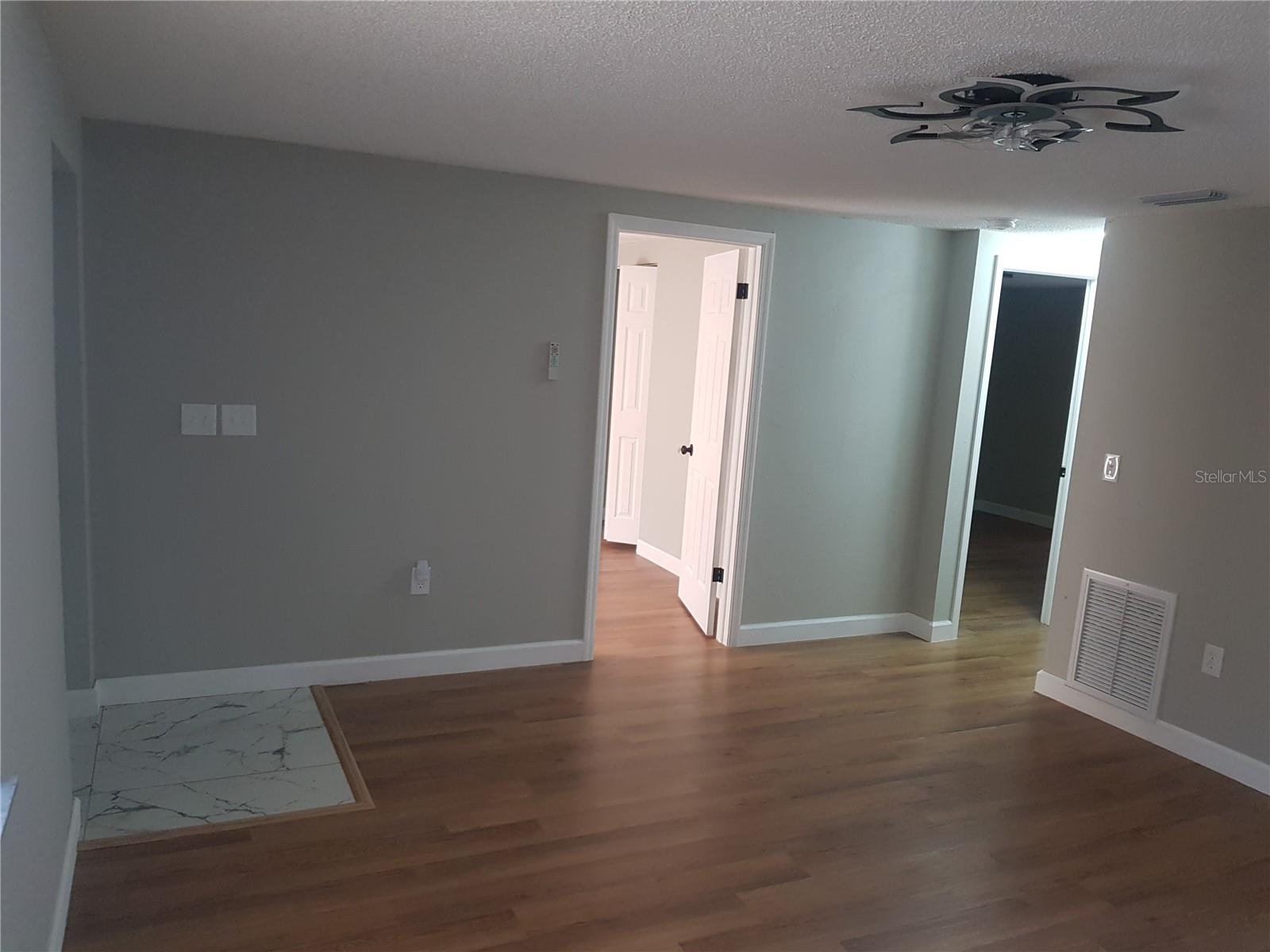 311 58TH AVE E, BRADENTON, FL, 34203