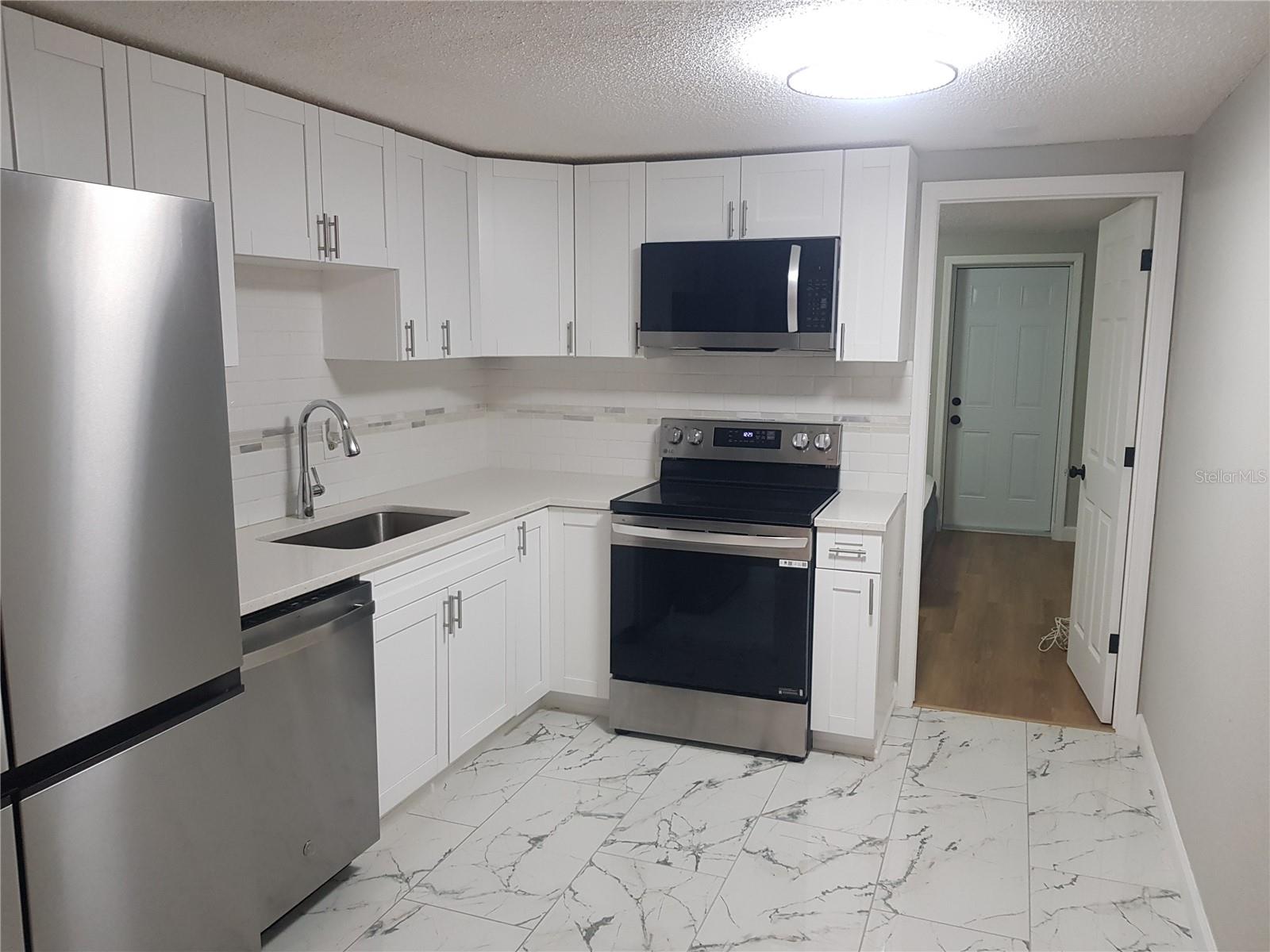 311 58TH AVE E, BRADENTON, FL, 34203