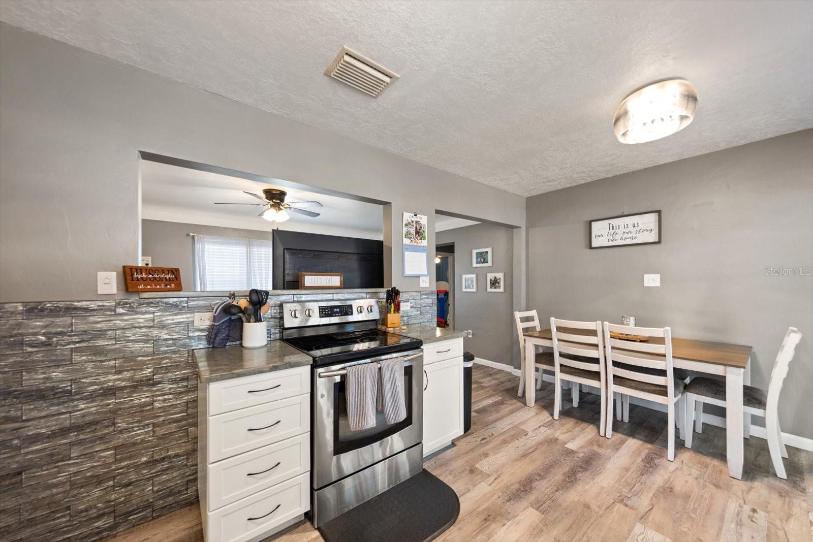 9940 108TH ST, SEMINOLE, FL, 33772