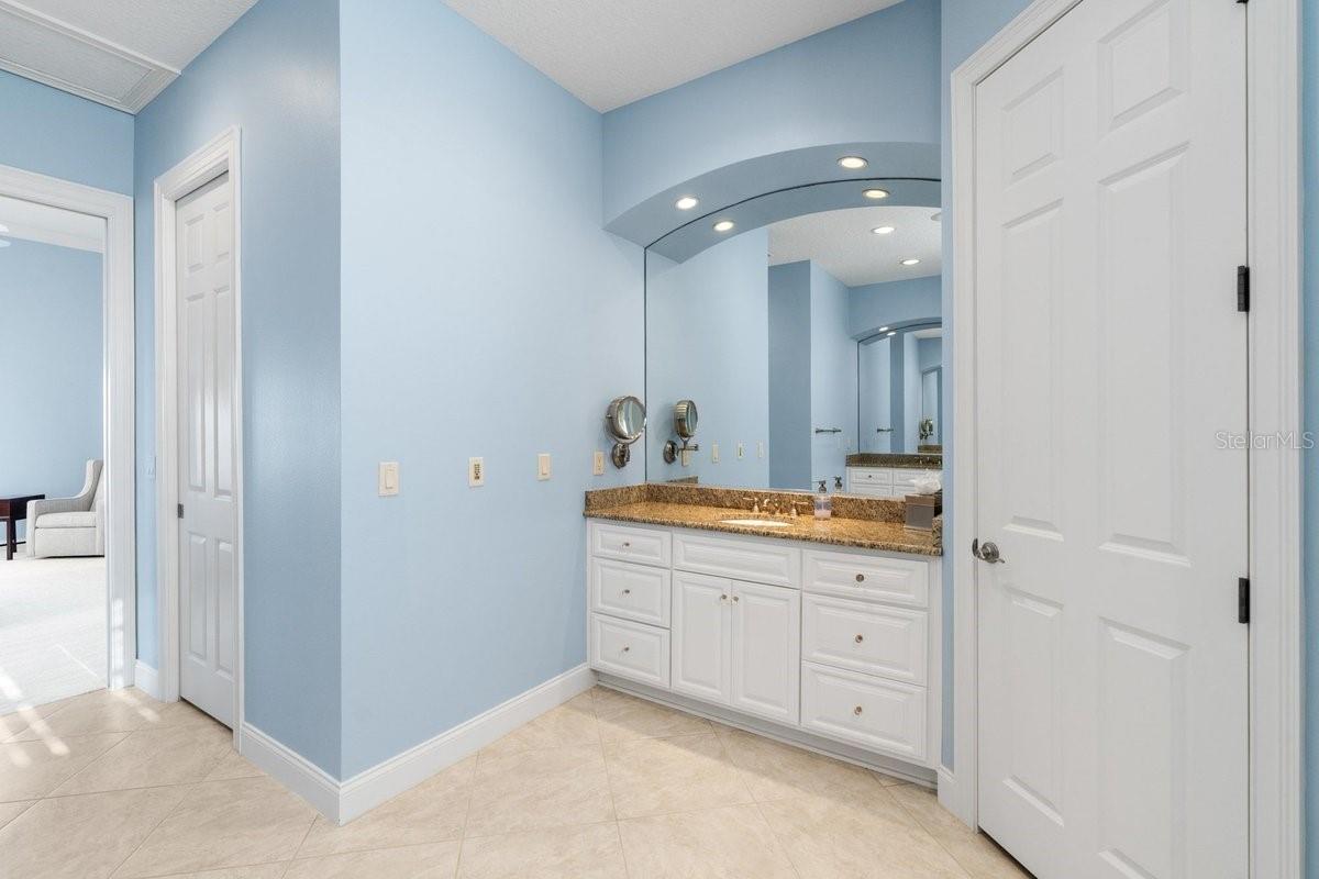 9 NORTHSHORE DR, PALM COAST, FL, 32137