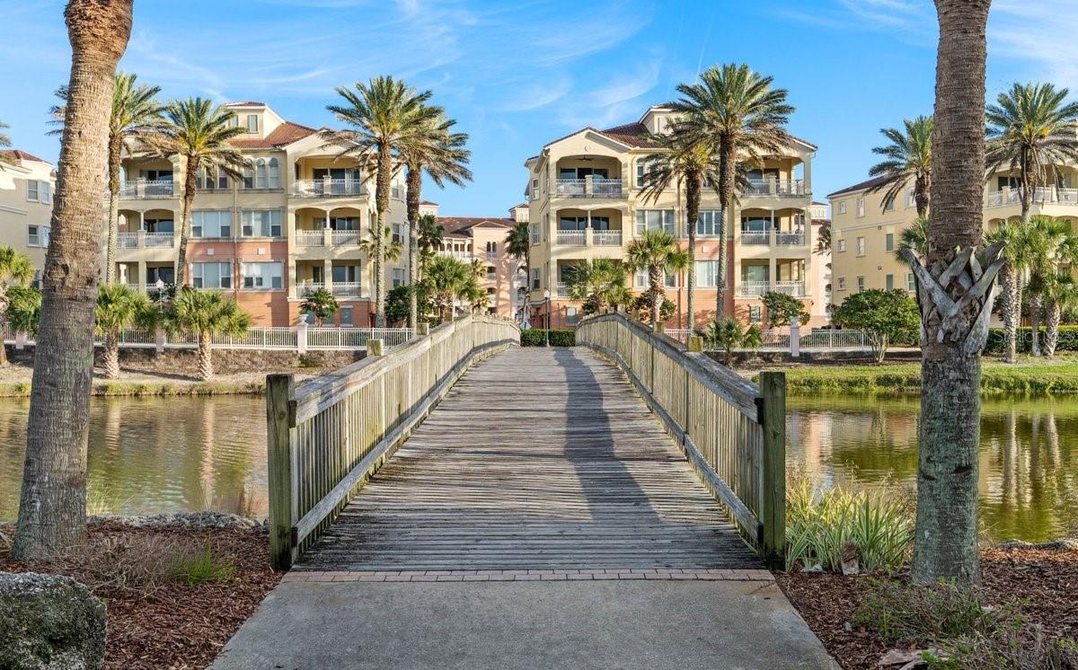 9 NORTHSHORE DR, PALM COAST, FL, 32137