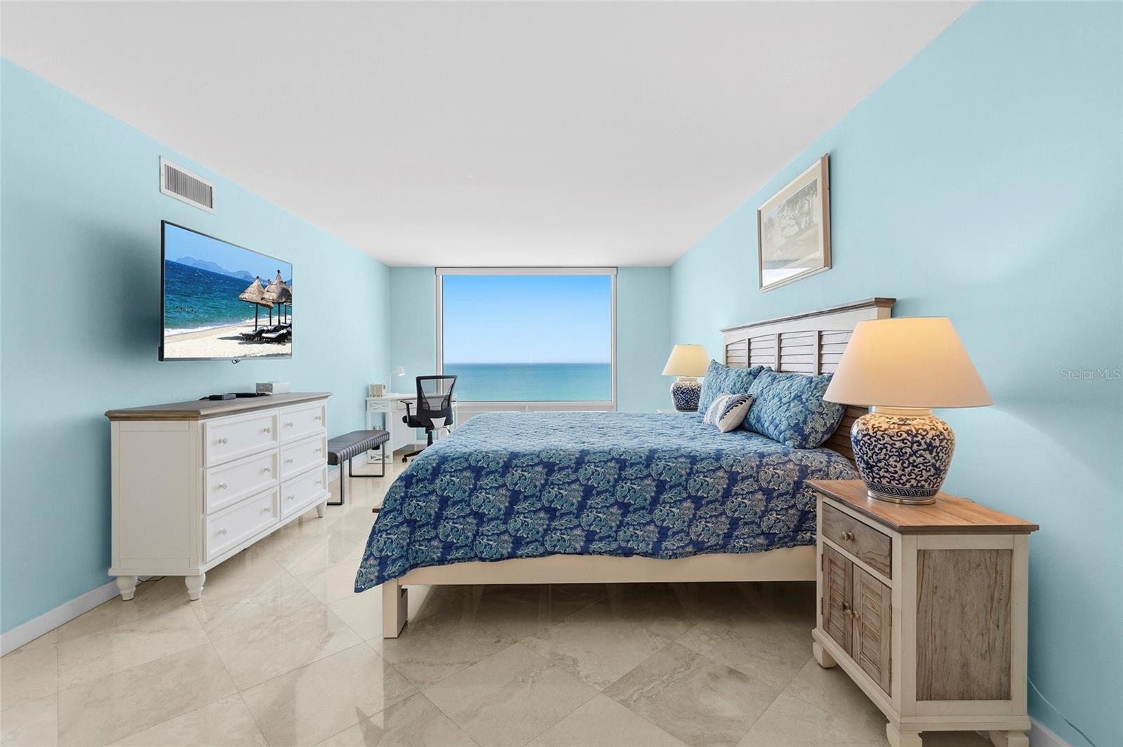 2425 GULF OF MEXICO DR #8C, LONGBOAT KEY, FL, 34228