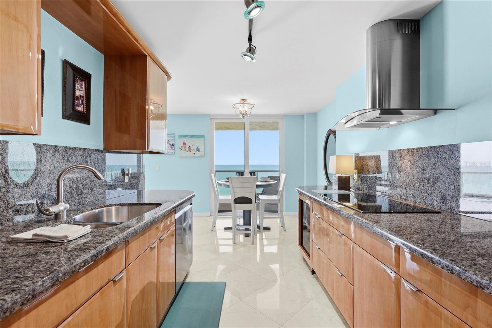 2425 GULF OF MEXICO DR #8C, LONGBOAT KEY, FL, 34228