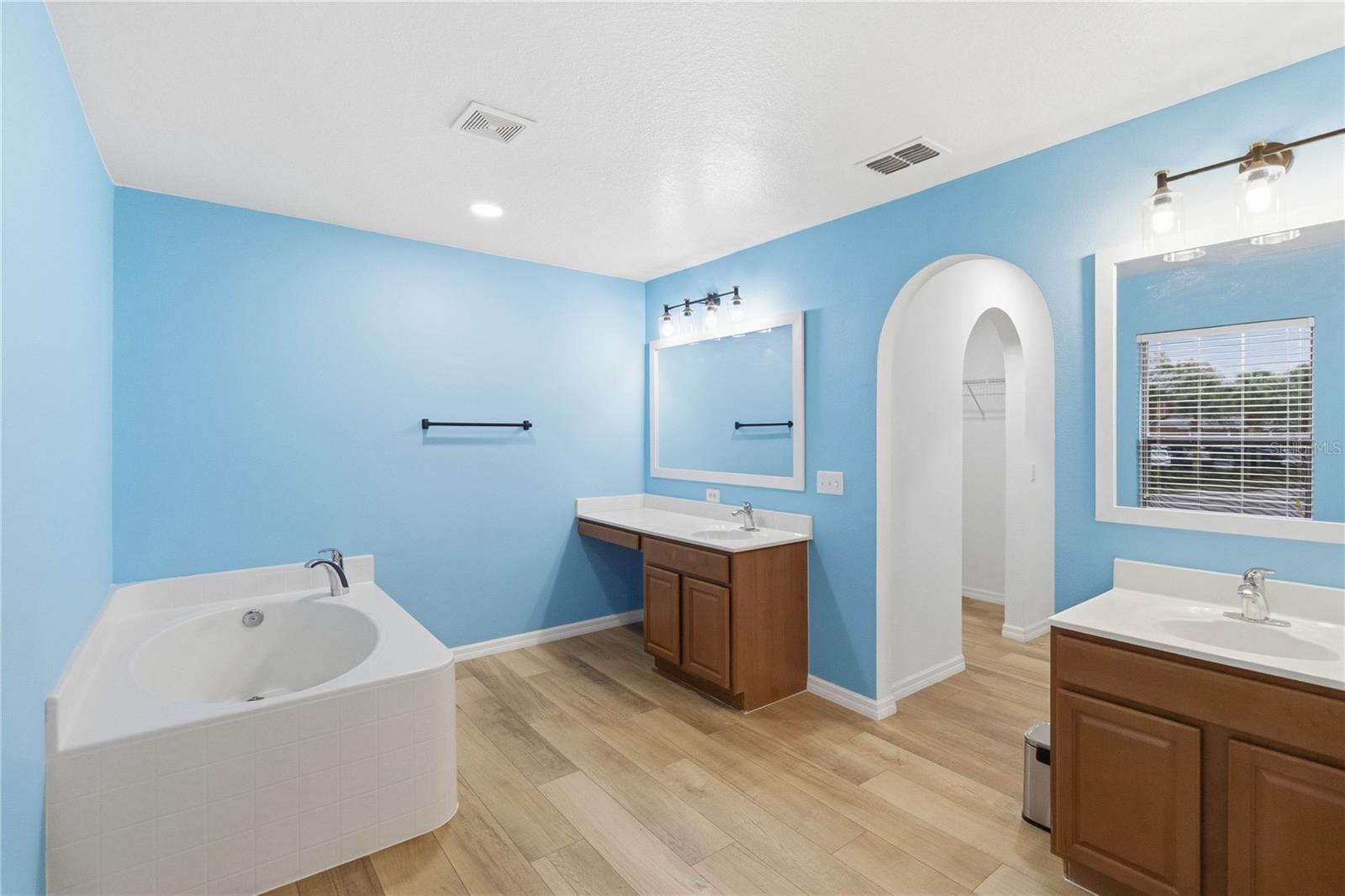 121 FESTIVE CT, CHULUOTA, FL, 32766