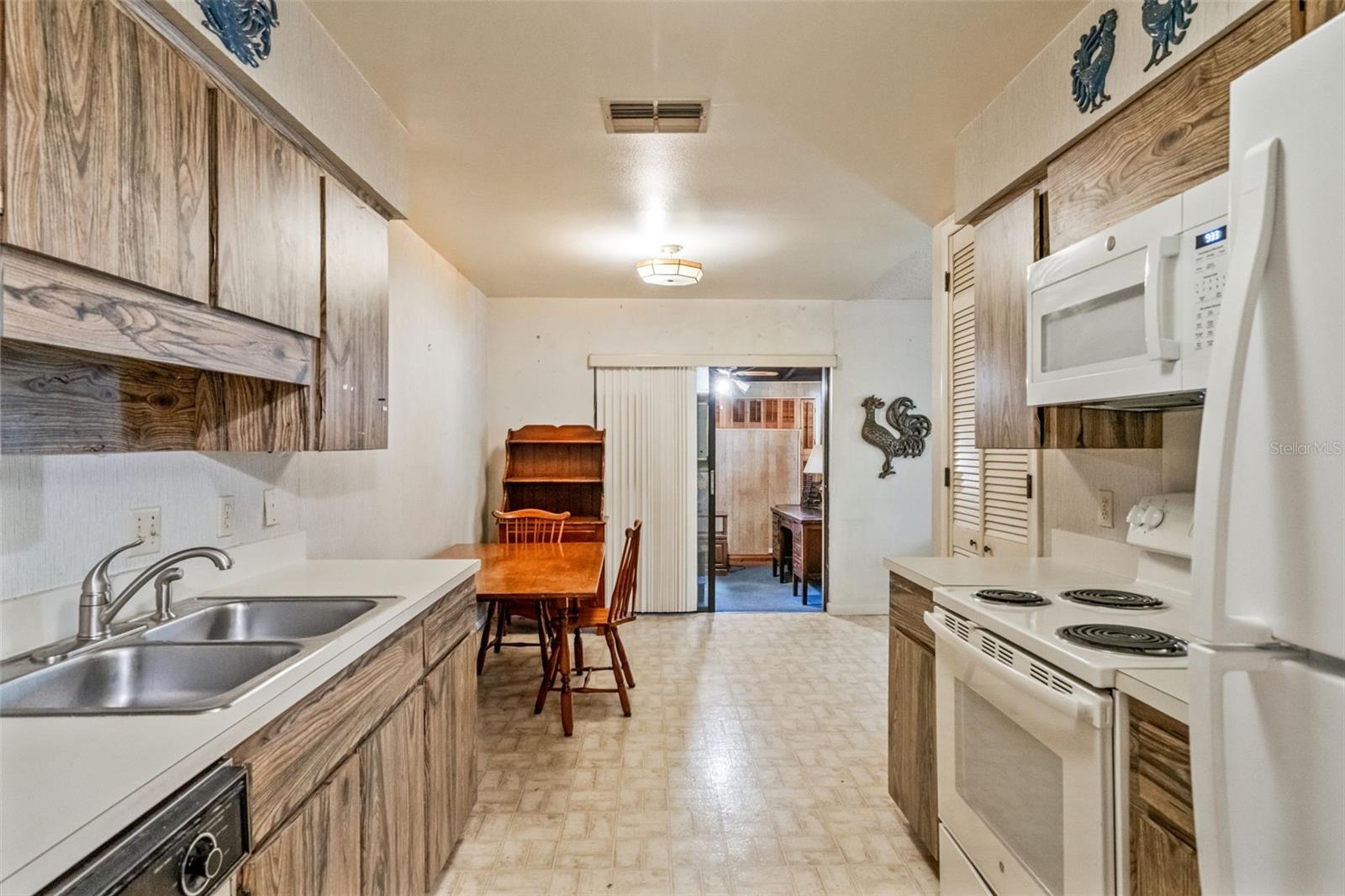 15 JUNIPER DR, DAVENPORT, FL, 33837