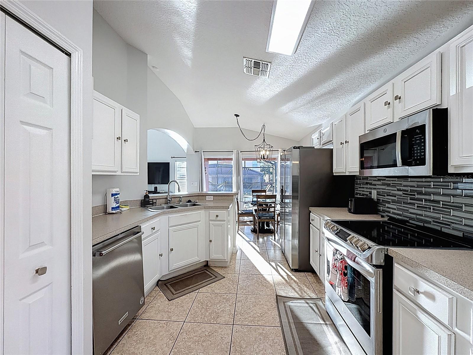 217 SEVILLA AVE, DAVENPORT, FL, 33897