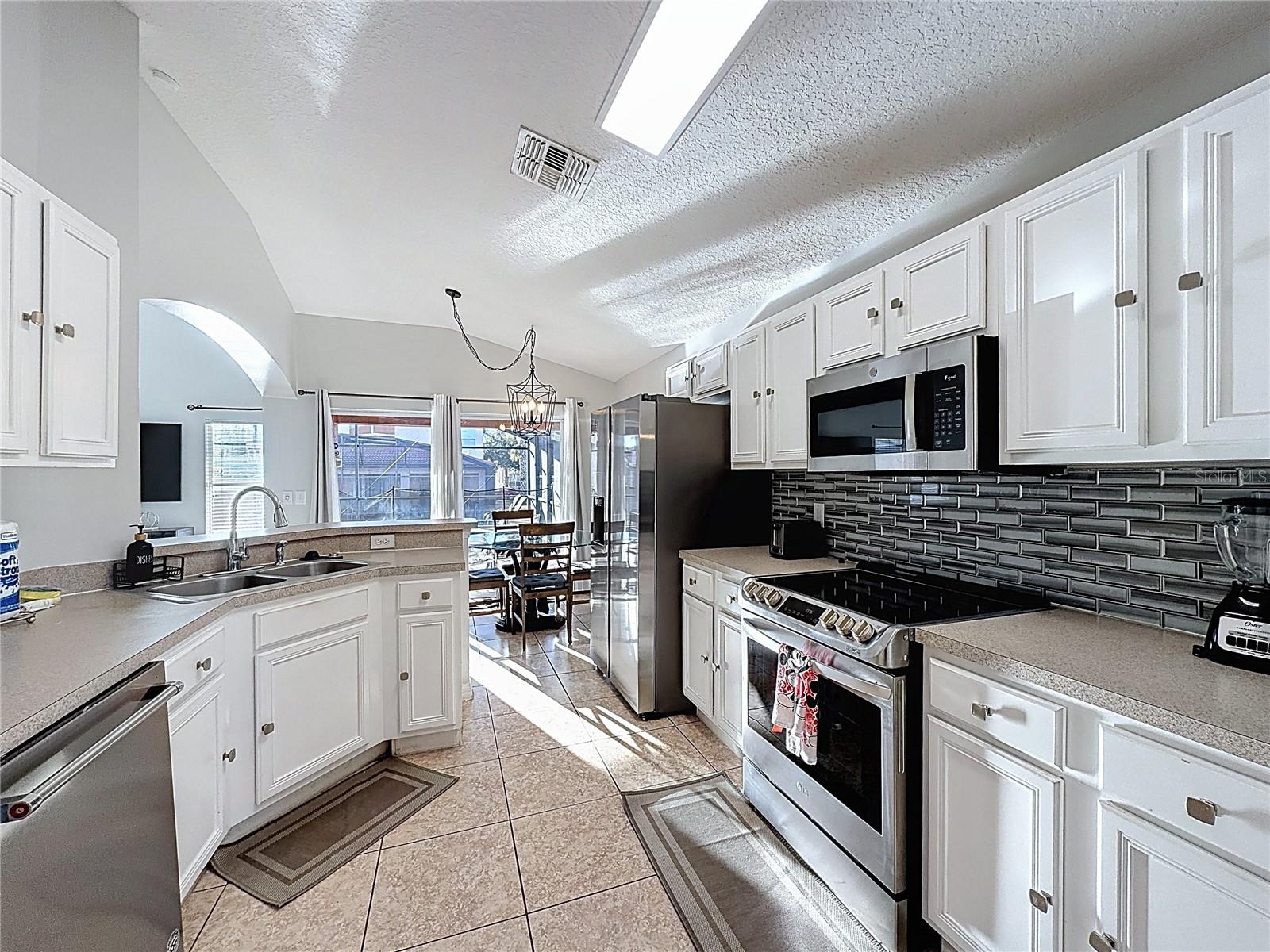 217 SEVILLA AVE, DAVENPORT, FL, 33897